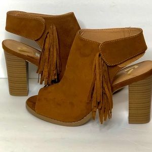 Report Shoes, size 7